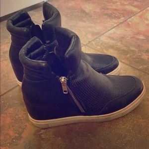 Stylish high top boots